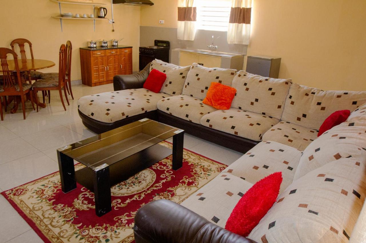 Golden Days Lodge ليفينغستون المظهر الخارجي الصورة