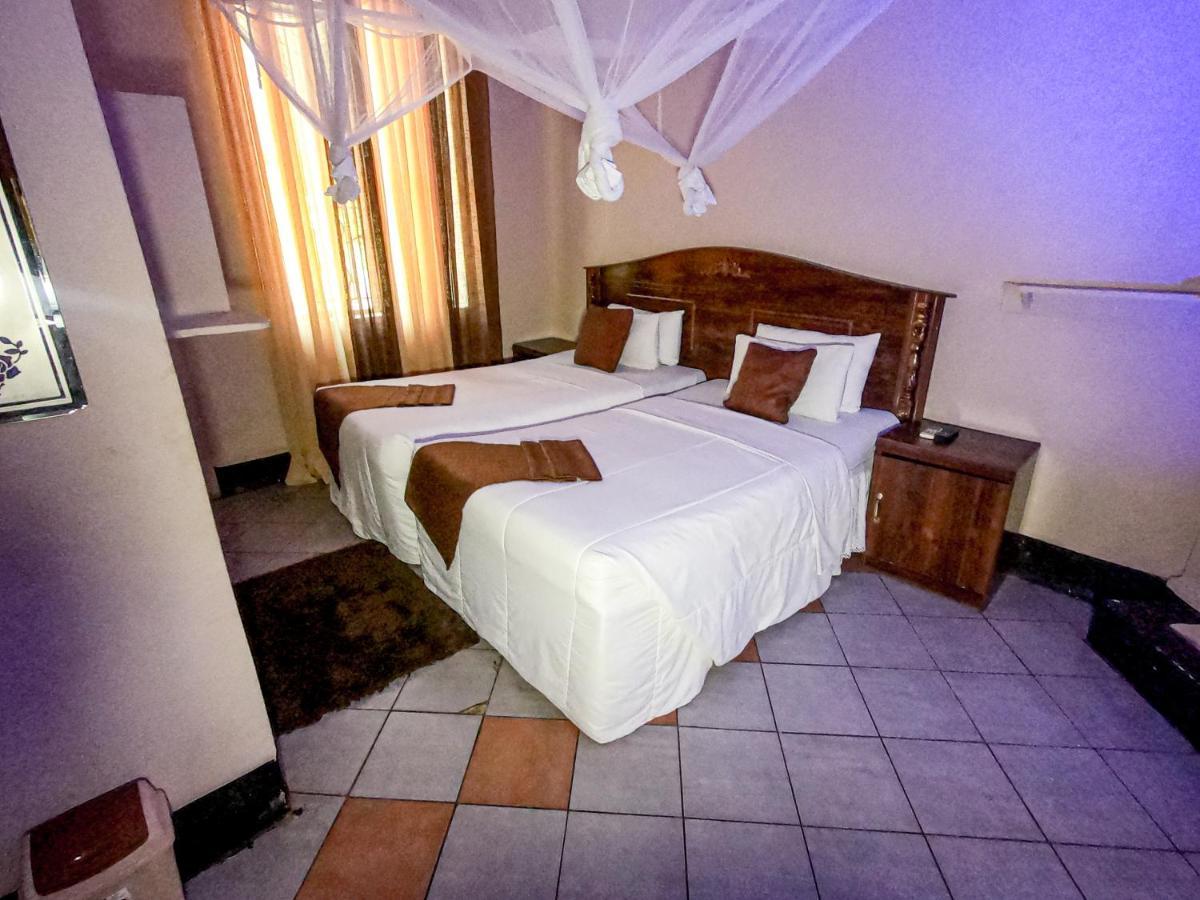 Golden Days Lodge ليفينغستون المظهر الخارجي الصورة