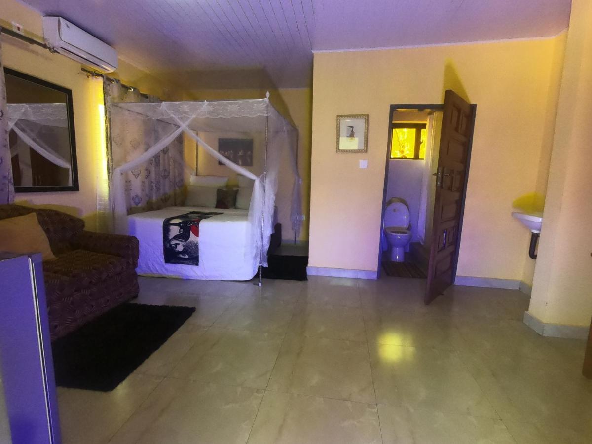 Golden Days Lodge ليفينغستون المظهر الخارجي الصورة