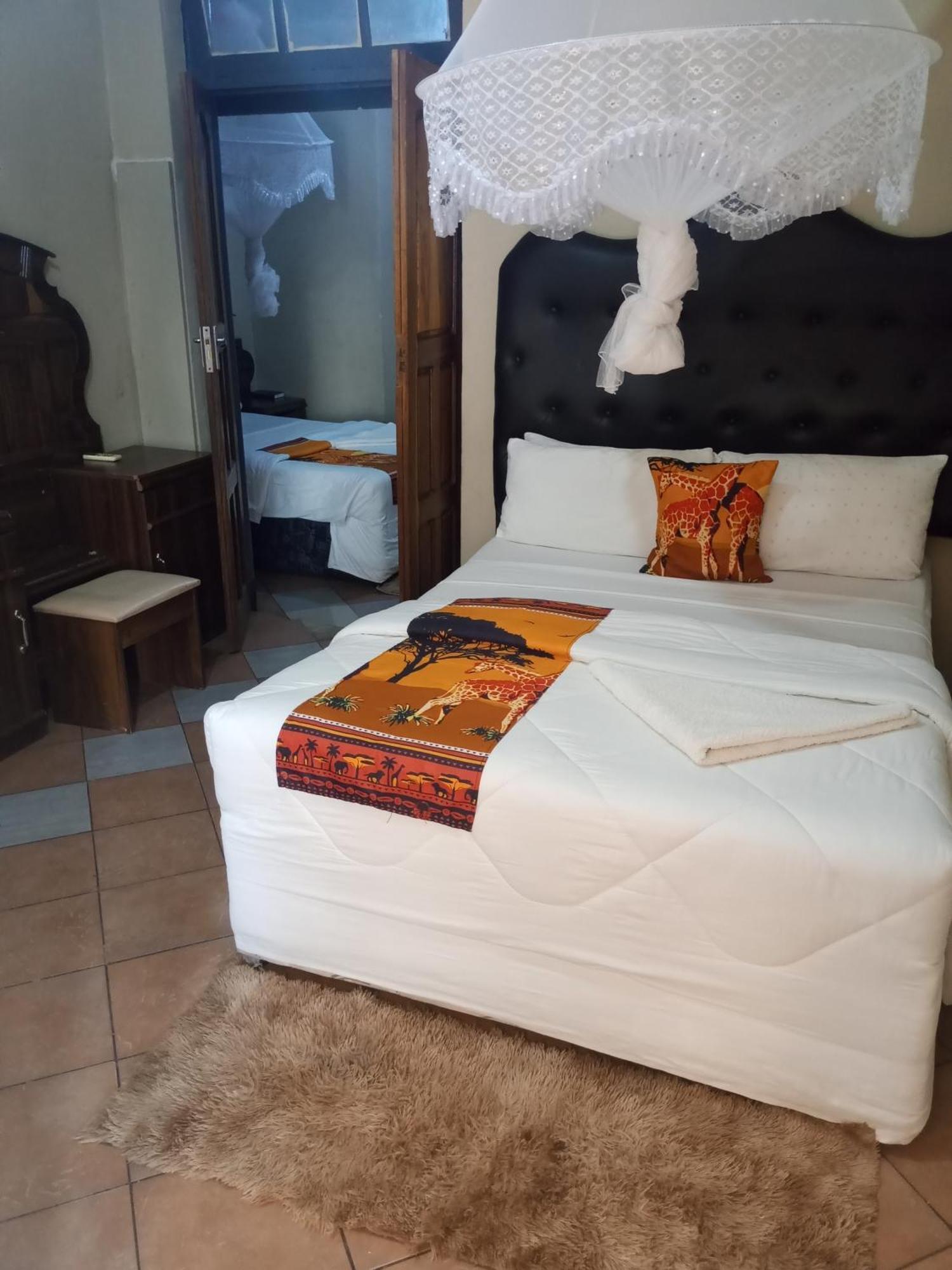 Golden Days Lodge ليفينغستون المظهر الخارجي الصورة