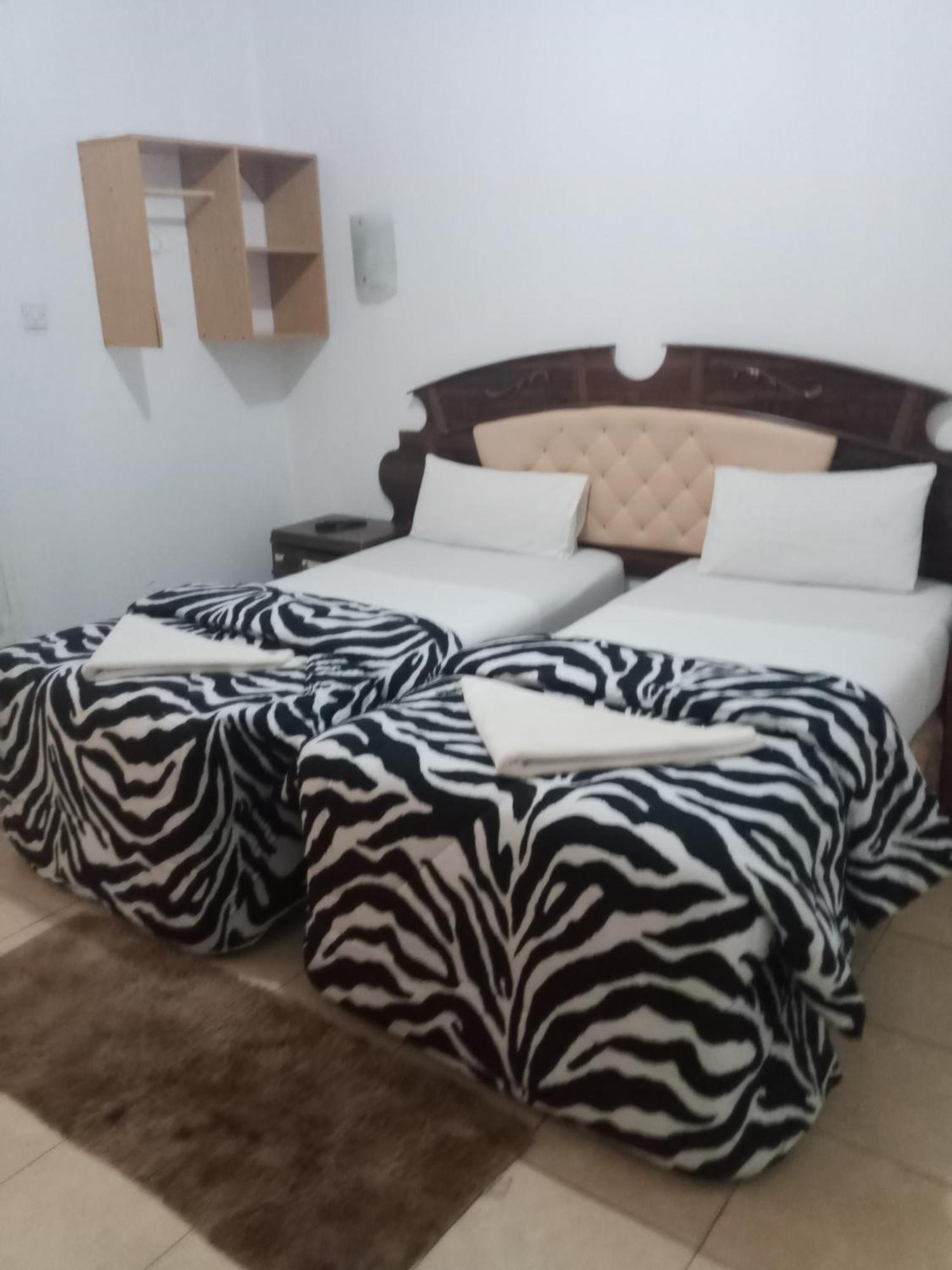 Golden Days Lodge ليفينغستون المظهر الخارجي الصورة