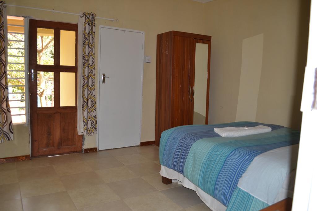 Golden Days Lodge ليفينغستون المظهر الخارجي الصورة