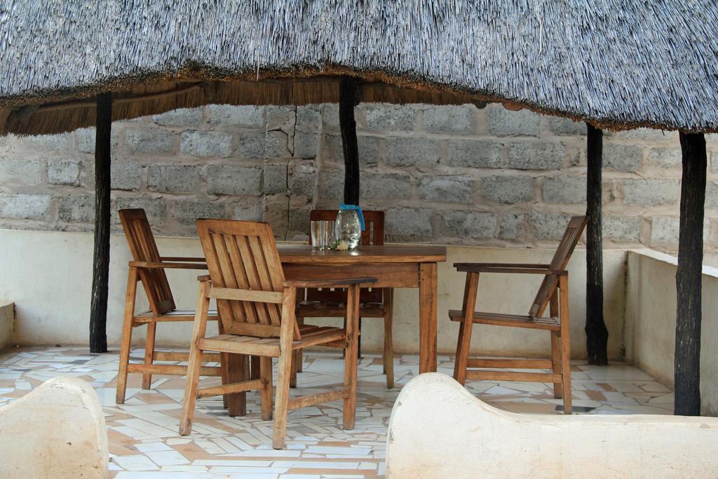 Golden Days Lodge ليفينغستون المظهر الخارجي الصورة